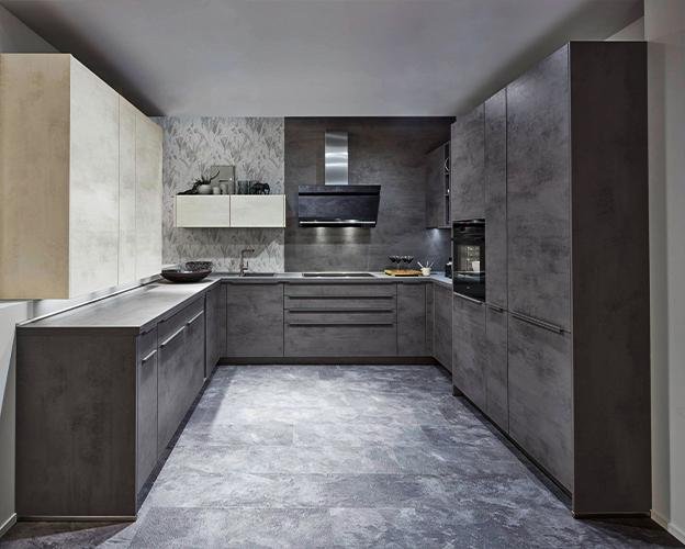 Wooden finishes combined with matte textures